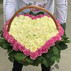 Корзина "Сердце из 101 розы"